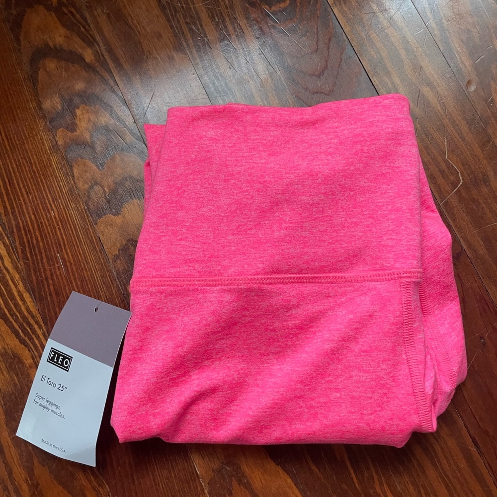 Fleo El Toro 25” Legging NWT